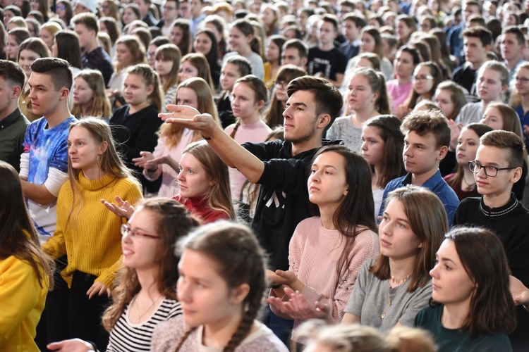 Tarnów. Niedziela Palmowa młodych. Zawiązanie wspólnoty