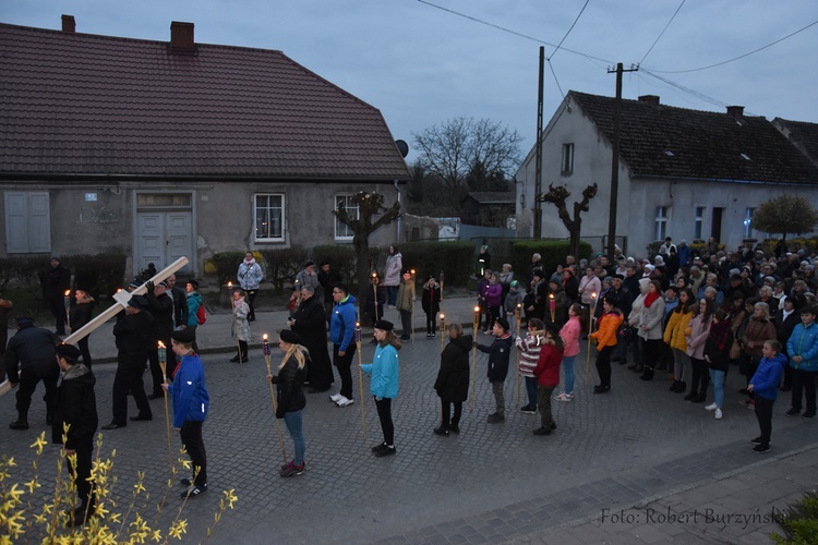 Spektakl i Droga Krzyżowa w Witnicy