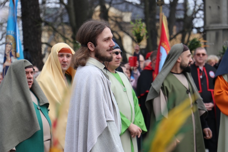 Rozpoczęły się obchody Chwalebnego Misterium Męki Pańskiej