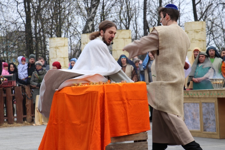 Rozpoczęły się obchody Chwalebnego Misterium Męki Pańskiej