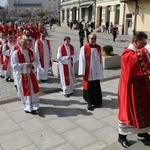 Niedziela Palmowa młodych w Bielsku-Białej 2019 - procesja do katedry