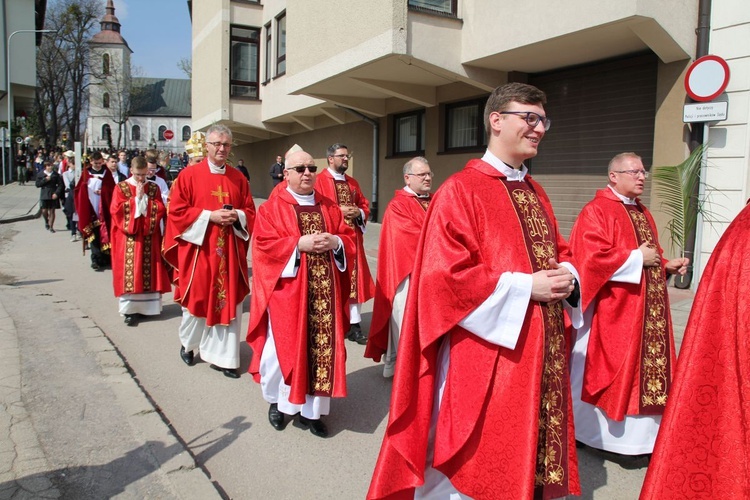 Niedziela Palmowa młodych w Bielsku-Białej 2019 - procesja do katedry