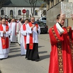 Niedziela Palmowa młodych w Bielsku-Białej 2019 - procesja do katedry