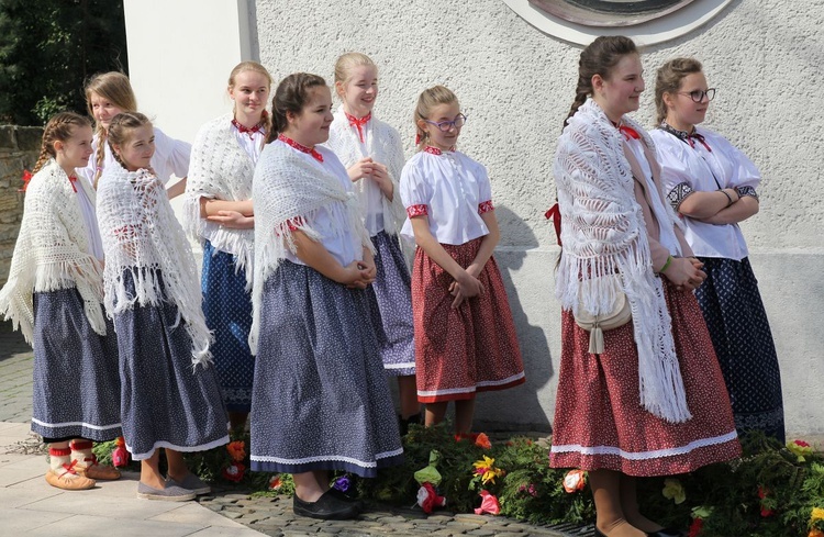 Niedziela Palmowa młodych w Bielsku-Białej 2019 - procesja do katedry