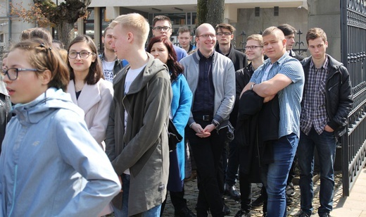 Niedziela Palmowa młodych w Bielsku-Białej 2019 - procesja do katedry