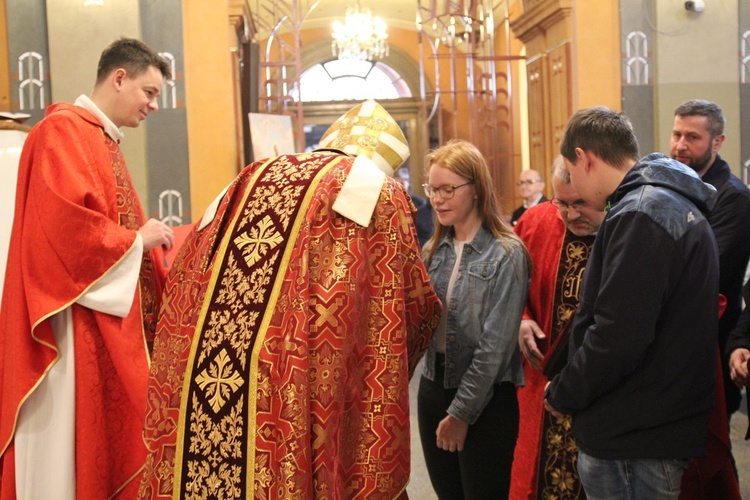 Niedziela Palmowa młodych w Bielsku-Białej 2019 - Msza Święta