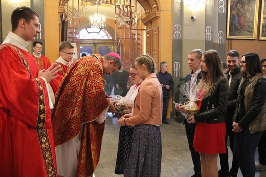 Niedziela Palmowa młodych w Bielsku-Białej 2019 - Msza Święta
