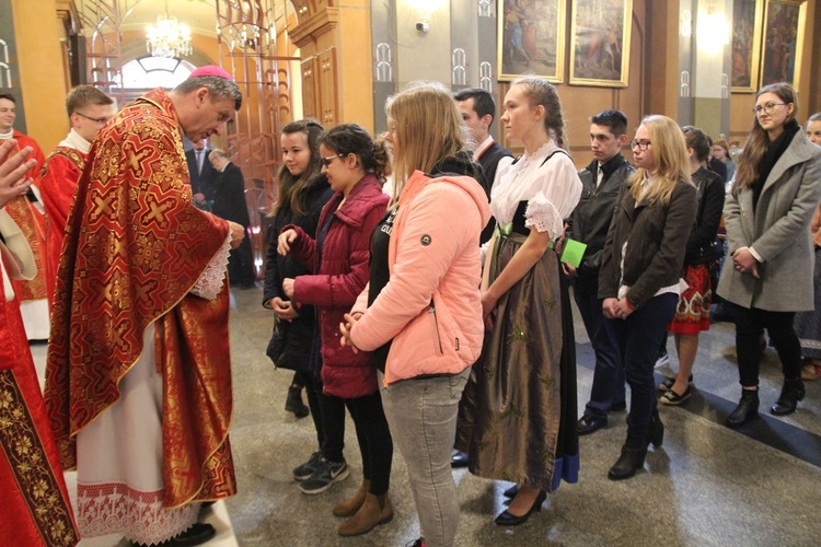 Niedziela Palmowa młodych w Bielsku-Białej 2019 - Msza Święta