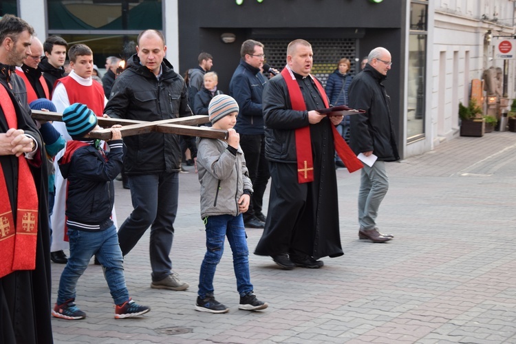 Droga Krzyżowa na ulicach Zielonej Góry