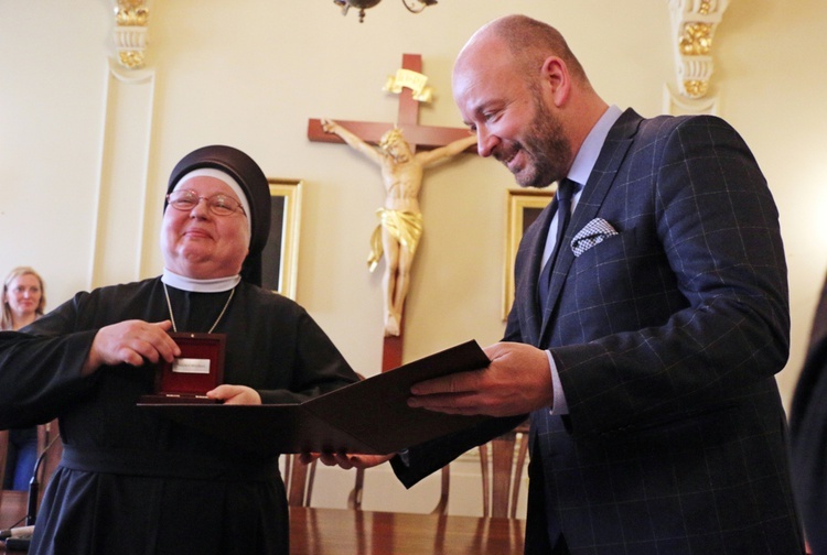 Miejskie wyróżnienia dla ludzi Kościoła wrocławskiego