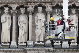 Francja: Region paryski uruchomi 10 mln euro na odbudowę Notre Dame