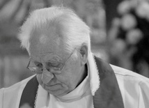 Śp. ks. Władysław Stępniewski (1942-2019)