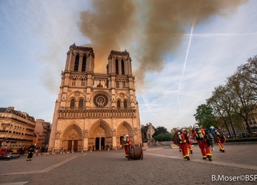 Prokuratura: Pożar Notre Dame prawdopodobnie wzniecony przypadkiem