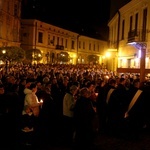 Wielka Środa. Droga Krzyżowa ulicami Tarnowa