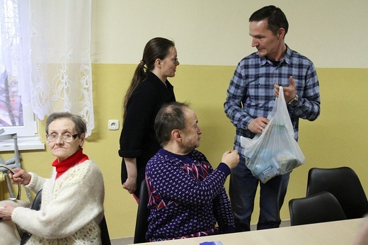 Krzyż Nadziei w schronisku dla bezdomnych w Bielsku-Białej