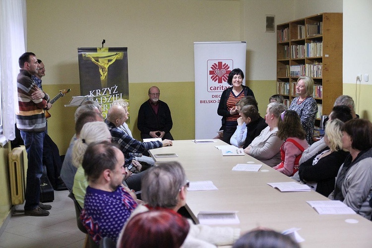 Krzyż Nadziei w schronisku dla bezdomnych w Bielsku-Białej