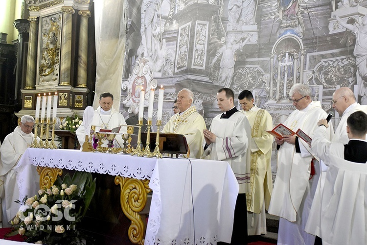 Msza Krzyżma Świętego w świdnickiej katedrze