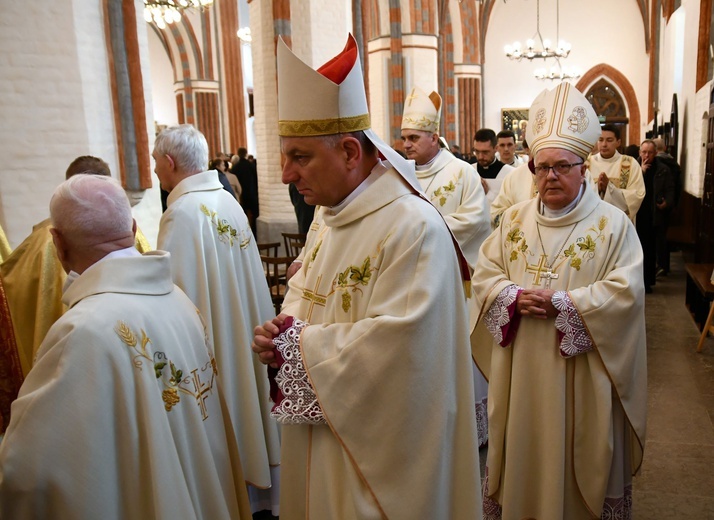 Msza Krzyżma w koszalińskiej katedrze