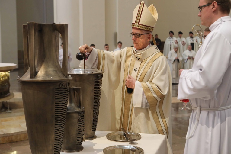 Abp Skworc do kapłanów: Rozpalajcie na nowo charyzmat Boży, który w was jest