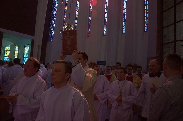 Msza Krzyżma Świętego w Stalowej Woli