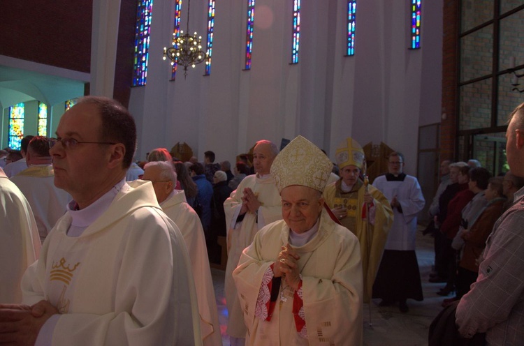 Msza Krzyżma Świętego w Stalowej Woli