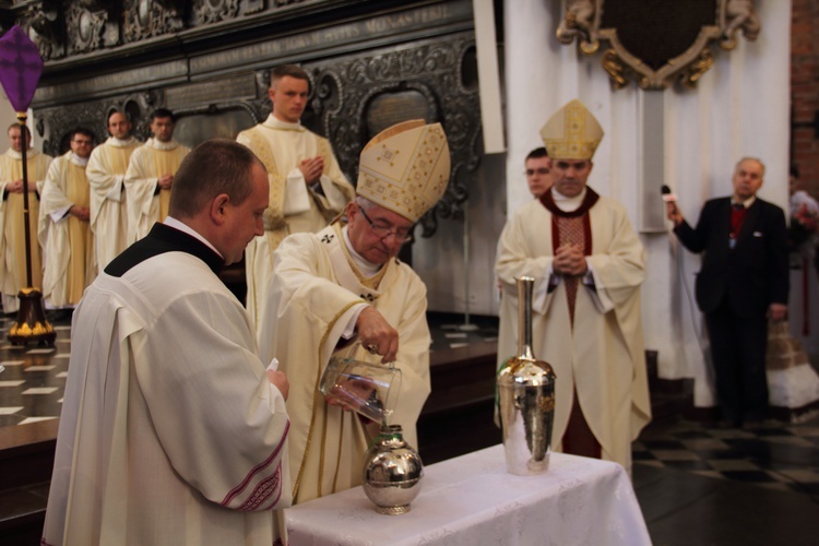 Msza św. Krzyżma w katedrze w Gdańsku-Oliwie