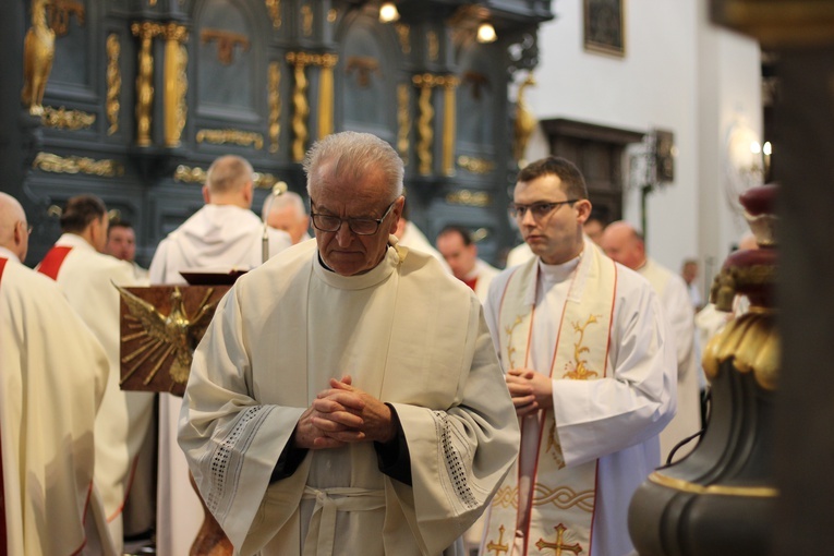Msza św. Krzyżma w katedrze łowickiej