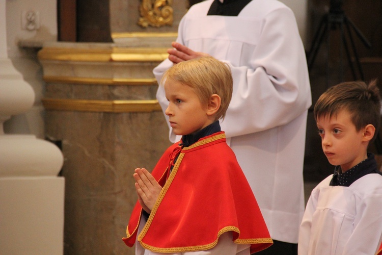 Msza św. Krzyżma w katedrze łowickiej