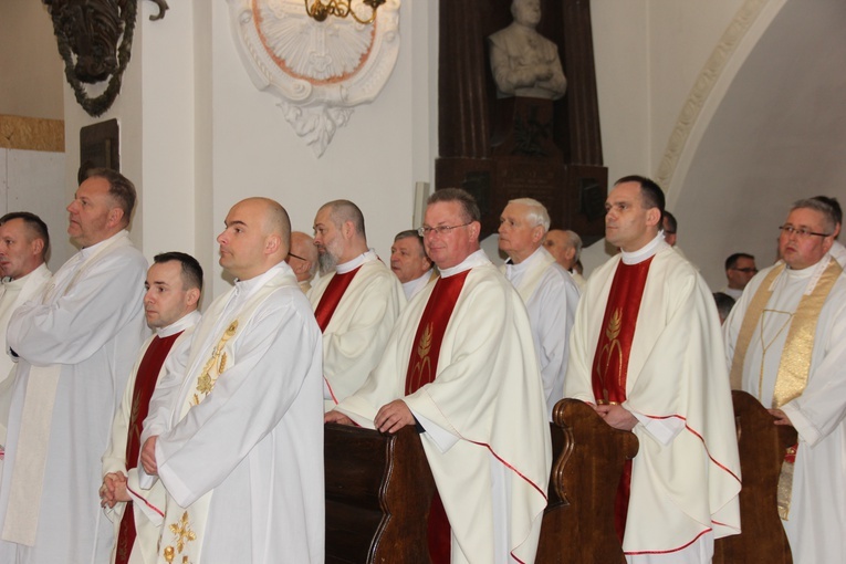 Msza św. Krzyżma w katedrze łowickiej