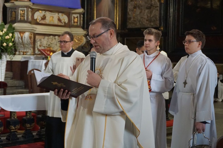 Wielki Czwartek. Msza Wieczerzy Pańskiej w świdnickiej katedrze