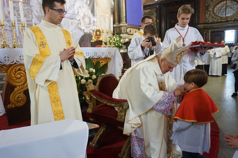 Wielki Czwartek. Msza Wieczerzy Pańskiej w świdnickiej katedrze