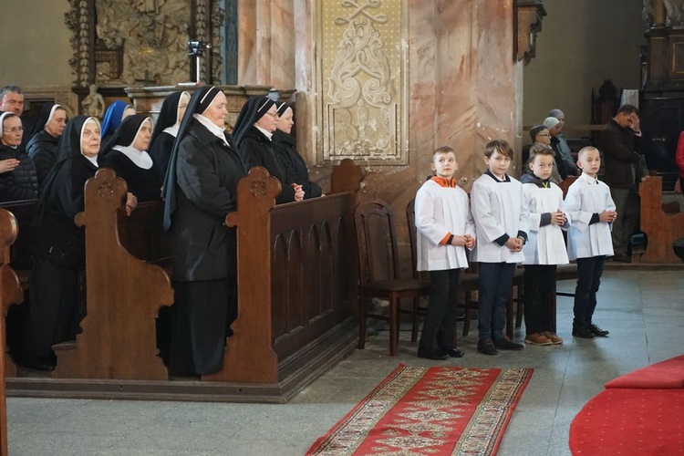 Wielki Czwartek. Msza Wieczerzy Pańskiej w świdnickiej katedrze