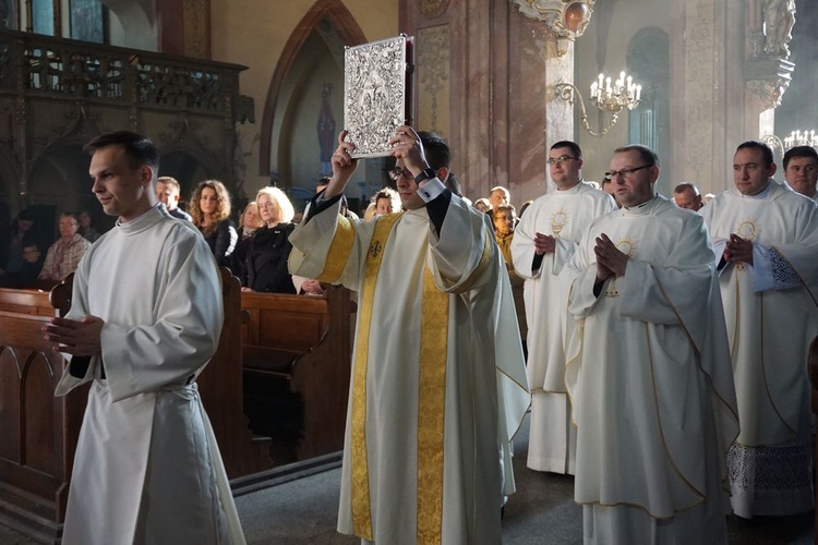 Wielki Czwartek. Msza Wieczerzy Pańskiej w świdnickiej katedrze