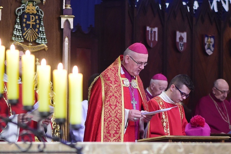 Ciemna jutrznia w olsztyńskiej konkatedrze św. Jakuba