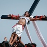 Filipińscy pokutnicy dali się przybić do krzyży