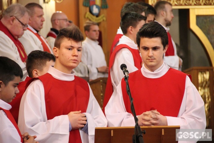 Liturgia Wielkiego Piątku w zielonogórskiej konkatedrze