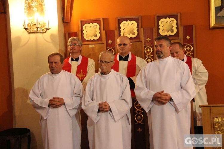 Liturgia Wielkiego Piątku w zielonogórskiej konkatedrze