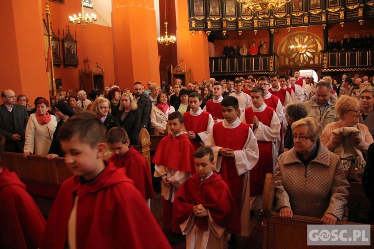 Liturgia Wielkiego Piątku w zielonogórskiej konkatedrze