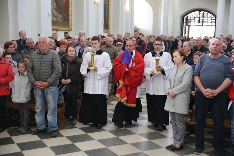 Wielki Piątek na Świętym Krzyżu