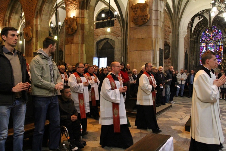 Wielki Piątek w katedrze wrocławskiej