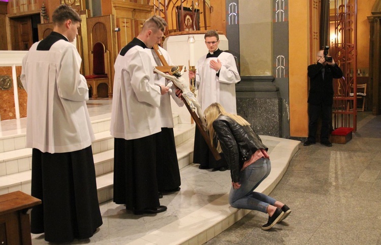 Wielki Piątek w bielskiej katedrze - 2019