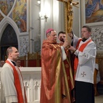 Wielkopiątkowa liturgia w katedrze w Radomiu