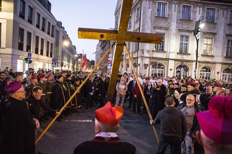 Droga Krzyżowa Macieja Musiała. I tysięcy warszawiaków