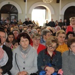 Wielki Piątek z udziałem bp. Andrzeja F. Dziuby w Bełchowie