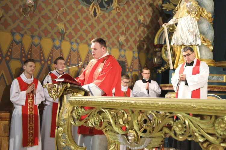 Wielki Piątek w konkatedrze w Żywcu - 2019