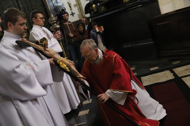 Kraków. Krzyżowa potęga Zbawiciela