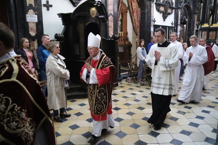 Wielki Piątek 2019 w katedrze wawelskiej