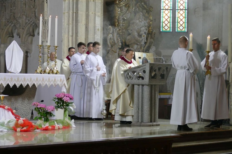 Wielki Czwartek. Liturgia Wieczerzy Pańskiej w Strzegomiu