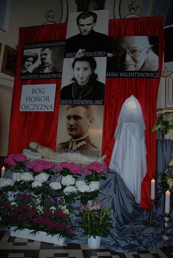 Dziektarzewo. Grób Pański w parafii św. Katarzyny Aleksandryjskiej