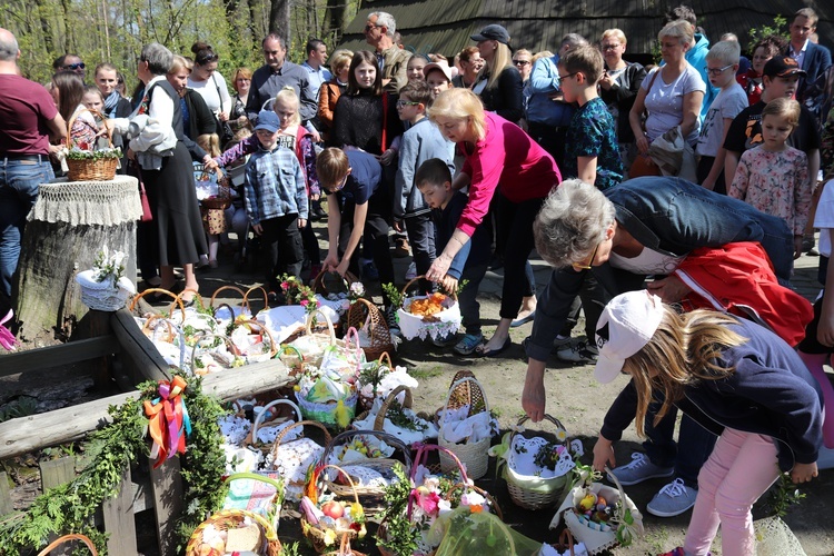 Święconka w pszczyńskim skansenie